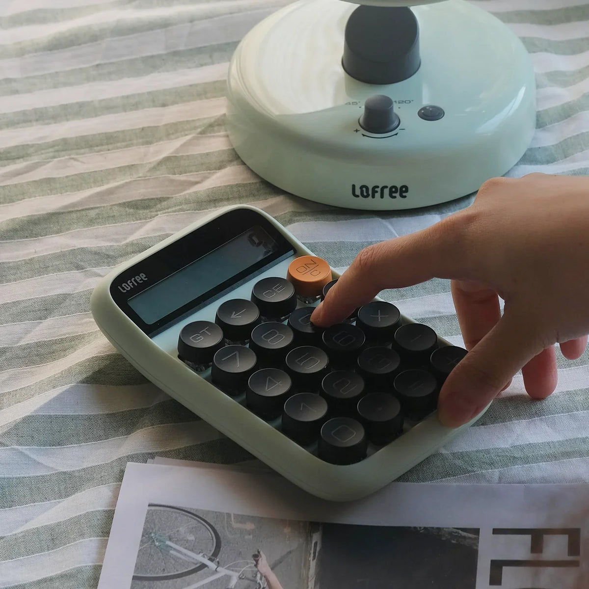 Digit Mechanical Calculator